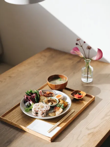 EnleeのEnlee食堂のおばんざい定食